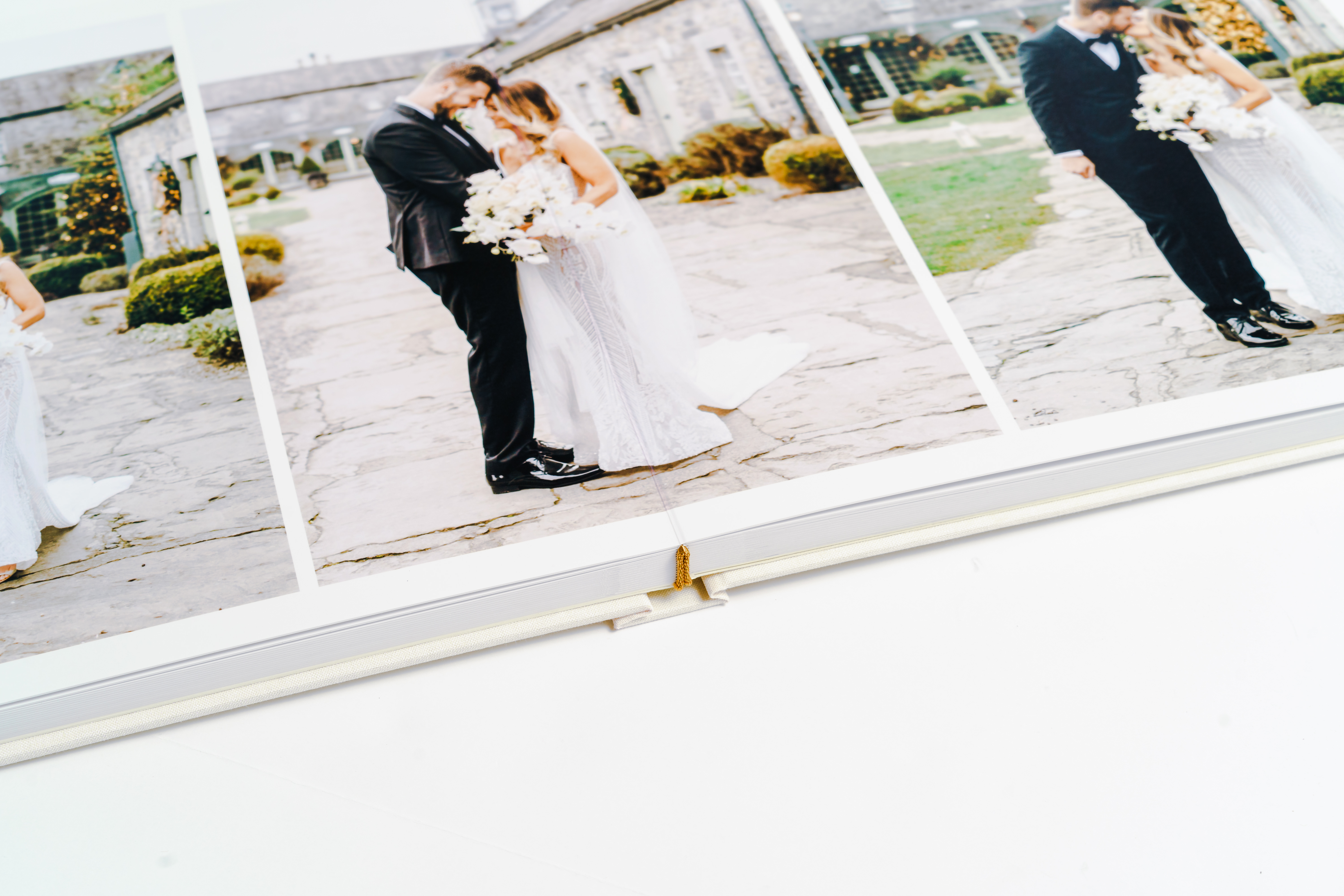 White wedding album with presentation box