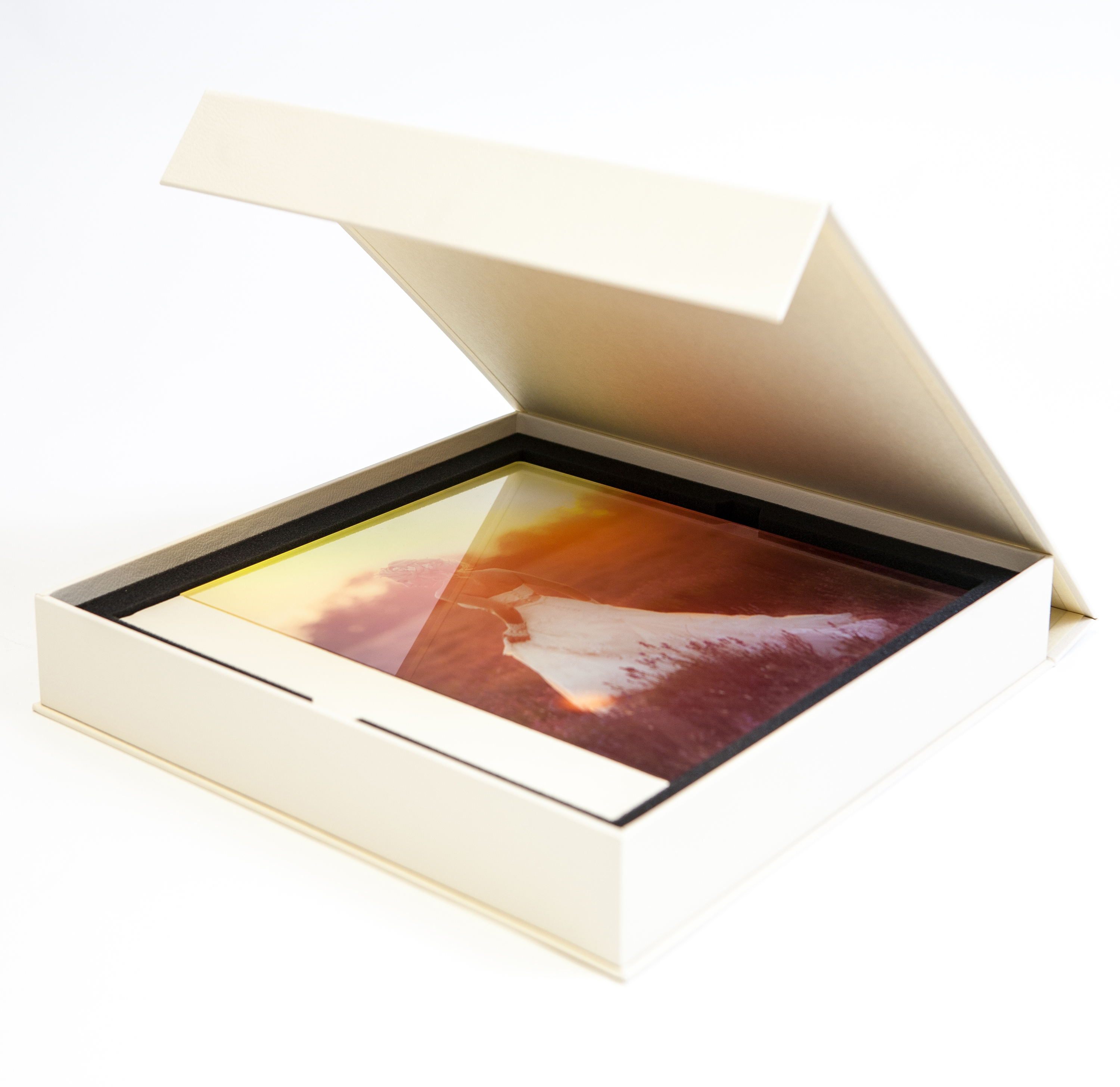 Acrylic glass photo book in presentation box