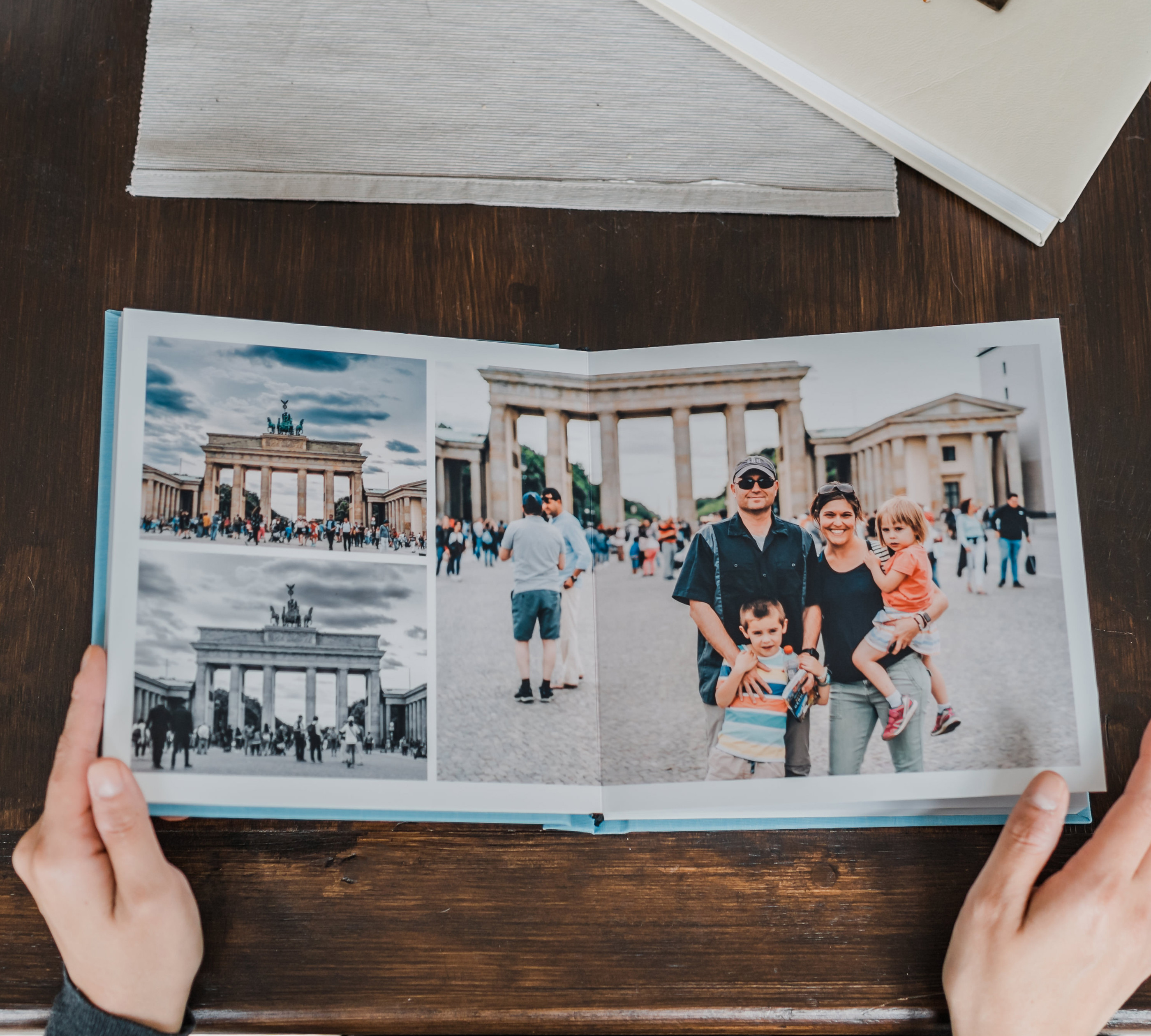hochwertiges Fotobuch mit Familienfotos