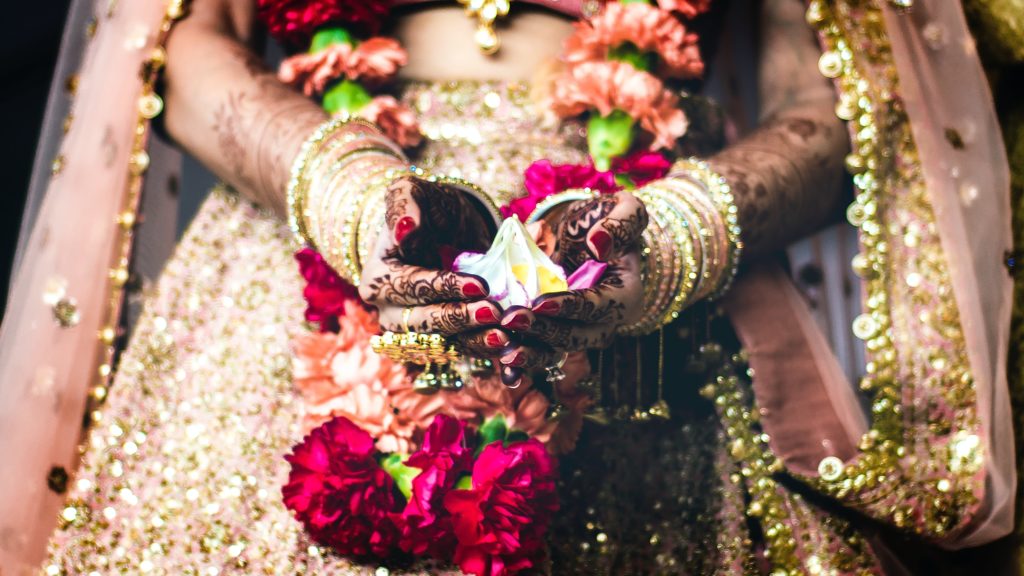 68+ Indian Wedding Album Design Ideas & Tips That Make It Memorable