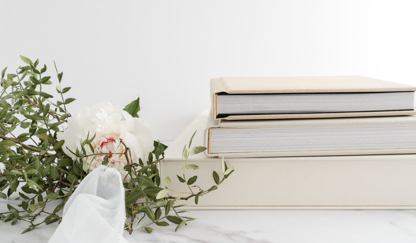 Tips For Making The Perfect Wedding Album